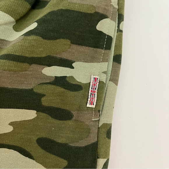 2 Piece Hudson Jeans Kids' Camo Pullover Hoodie & Jogger Set Size Medium- NWT - Picture 8 of 14